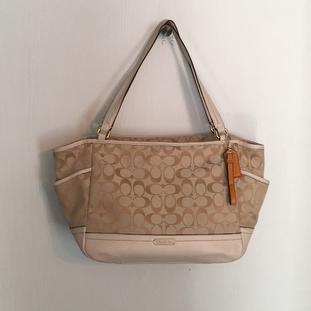 Coach Shoulder Bag